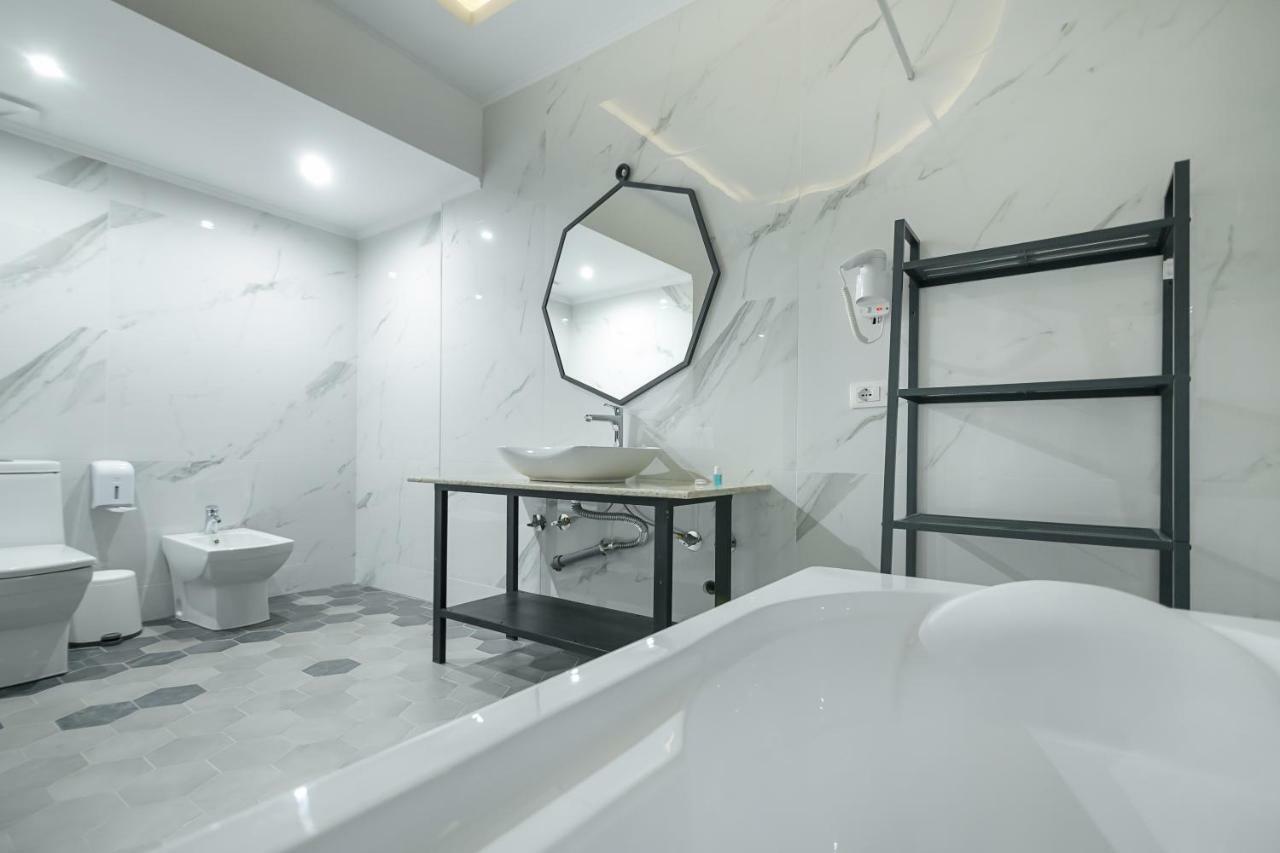 Barba Boutique Hotel Корча Екстер'єр фото