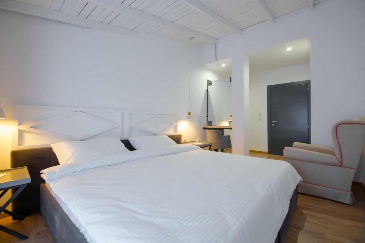 Barba Boutique Hotel Корча Екстер'єр фото