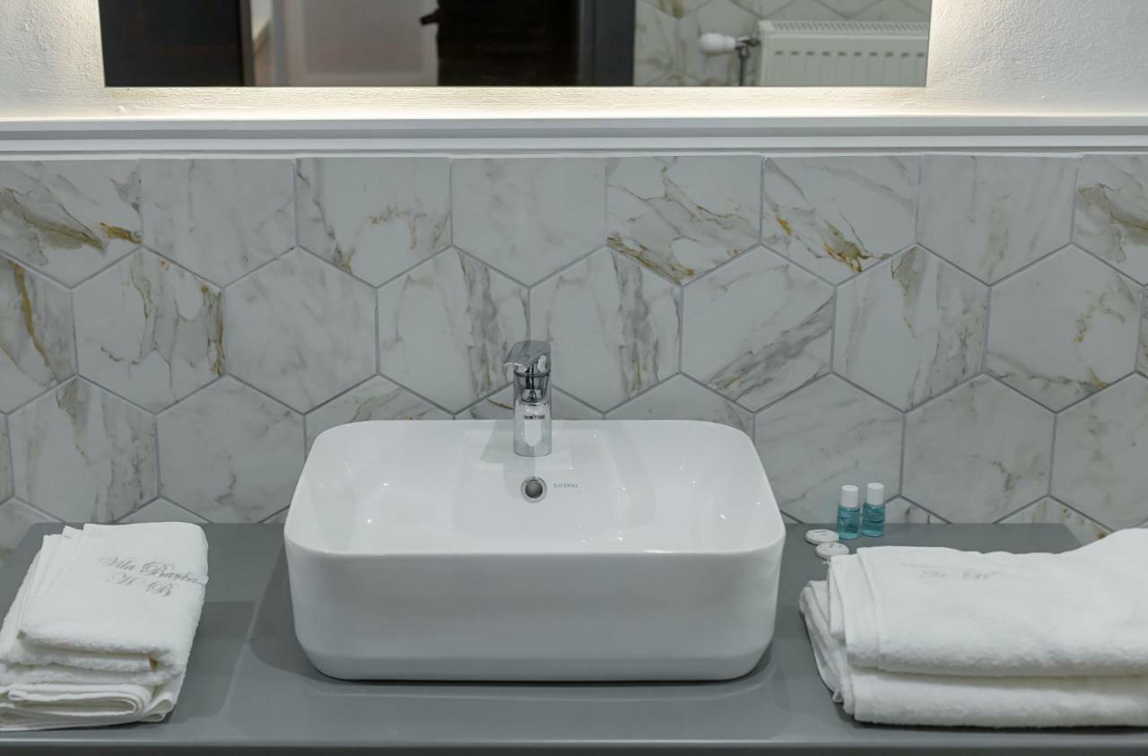 Barba Boutique Hotel Корча Екстер'єр фото